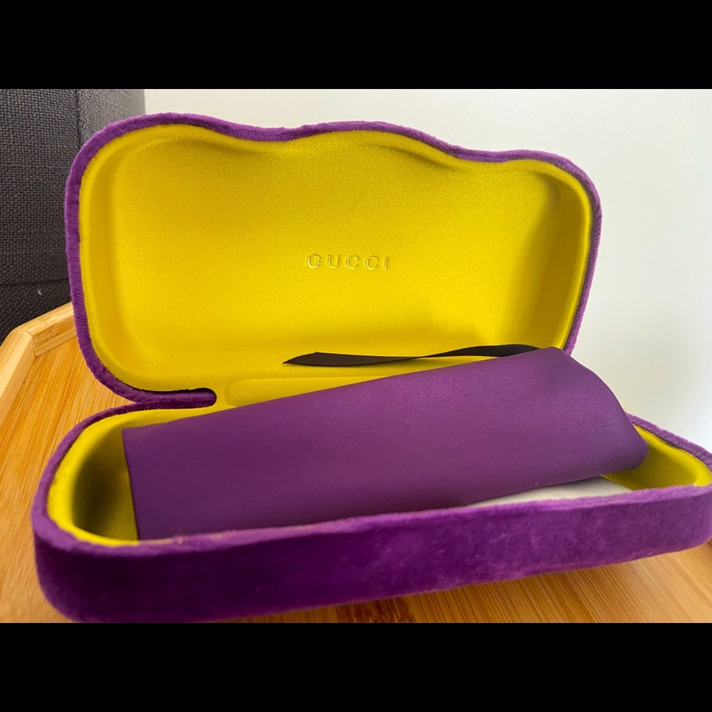 Gucci purple velvet glasses case w/bag and glasses wipe (all unused).